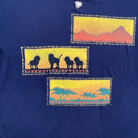 Vintage African Lion sunset graphic t-shirt Lion King vibes Size Woman's 2XL - Picture 2 of 3